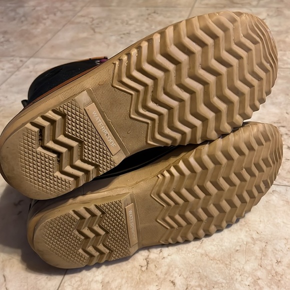 Sorel Women’s 1964 CVS Black and Pink Waterproof Laceup Winter Boots Size 9 - Picture 4 of 5